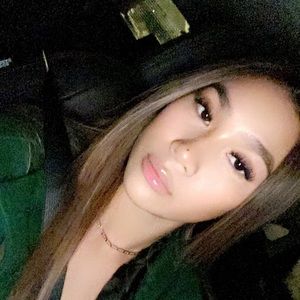 Meet your Posher, Tina